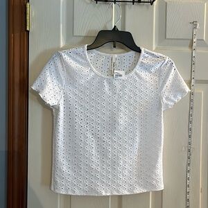 NWT-reckless hearts-L-white-embroidered short sleeve,round neck, eyelet,T-shirt